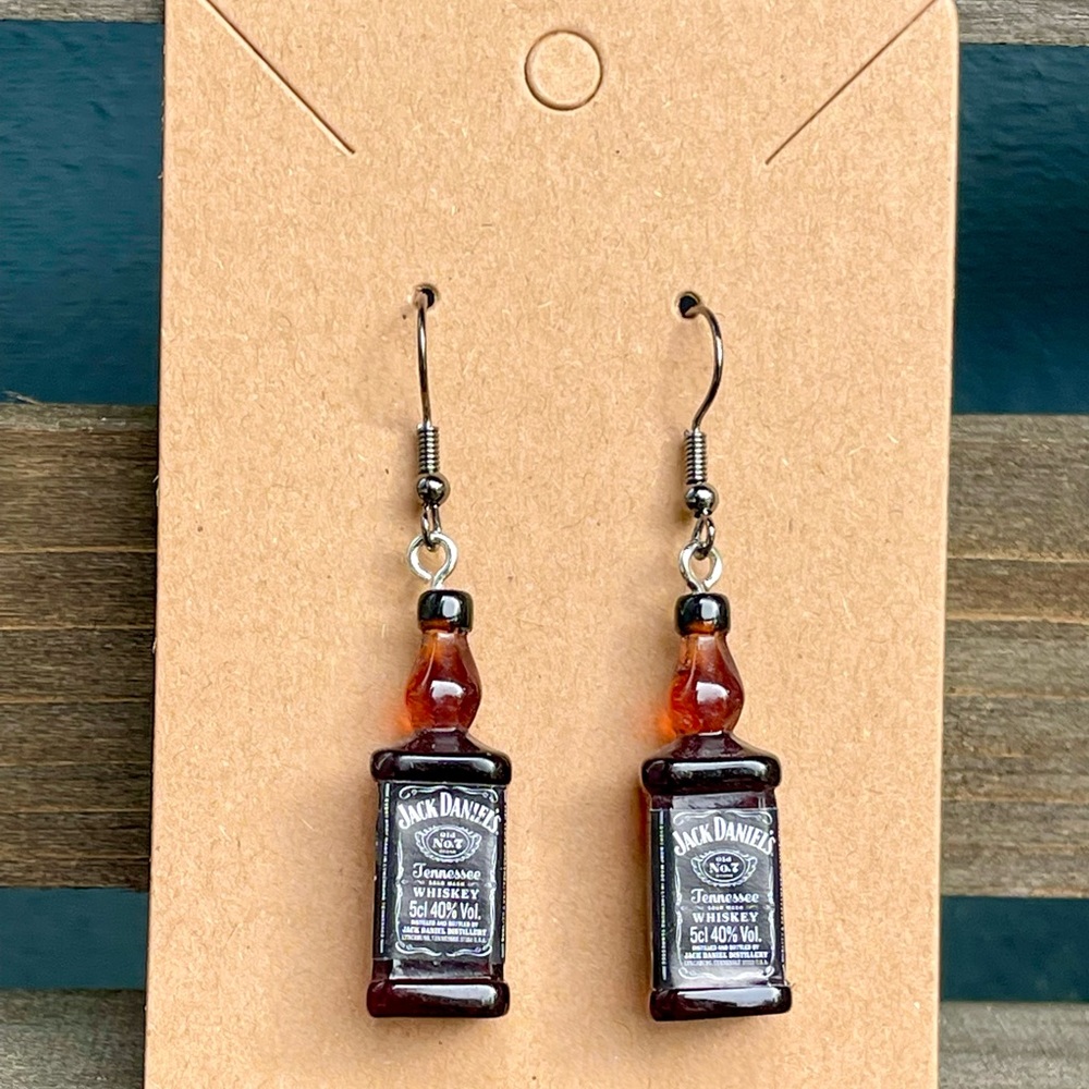 1 LEFT- ALMOST SOLD OUT Jack Daniels Liquor bottle earrings - Picture 1 of 2